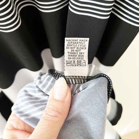 Comfy striped dress with slight racer back - Picture 6 of 6